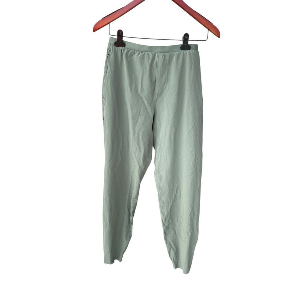 Lululemon men’s Small sage green Surge Jogger running hiking workout
